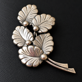 Sølvbroche af Hermann Siersbøl