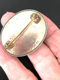 Antik sølvbroche med violer