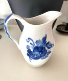 Blå blomst flødekande